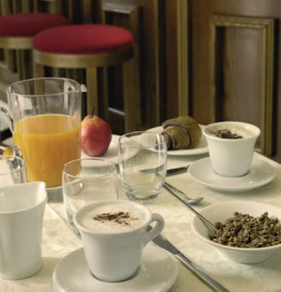 Colleverde Country House - Colazioni- Prodotti tipici Albergo Hotel - Colazione Internazionale