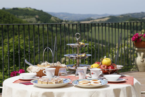 Colazioni con vista Albergo - Hotel - Urbino - Marche