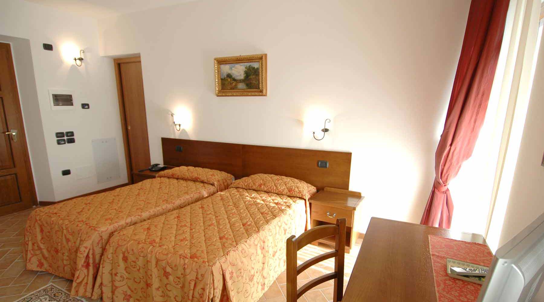 Camera Singola / Doppia uso singola Albergo - Hotel - Urbino - Marche